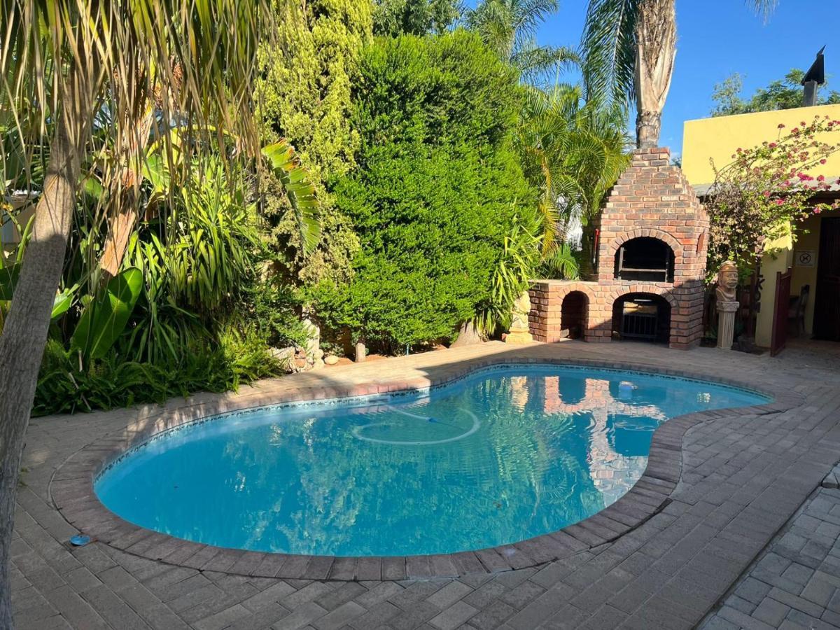 Tarentaalrand Guesthouse Upington Eksteriør bilde