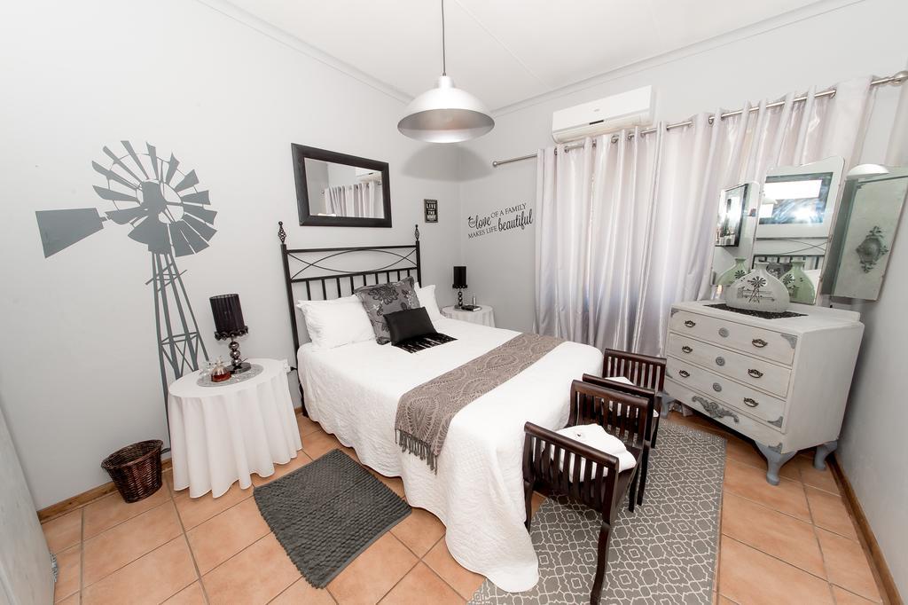 Tarentaalrand Guesthouse Upington Eksteriør bilde